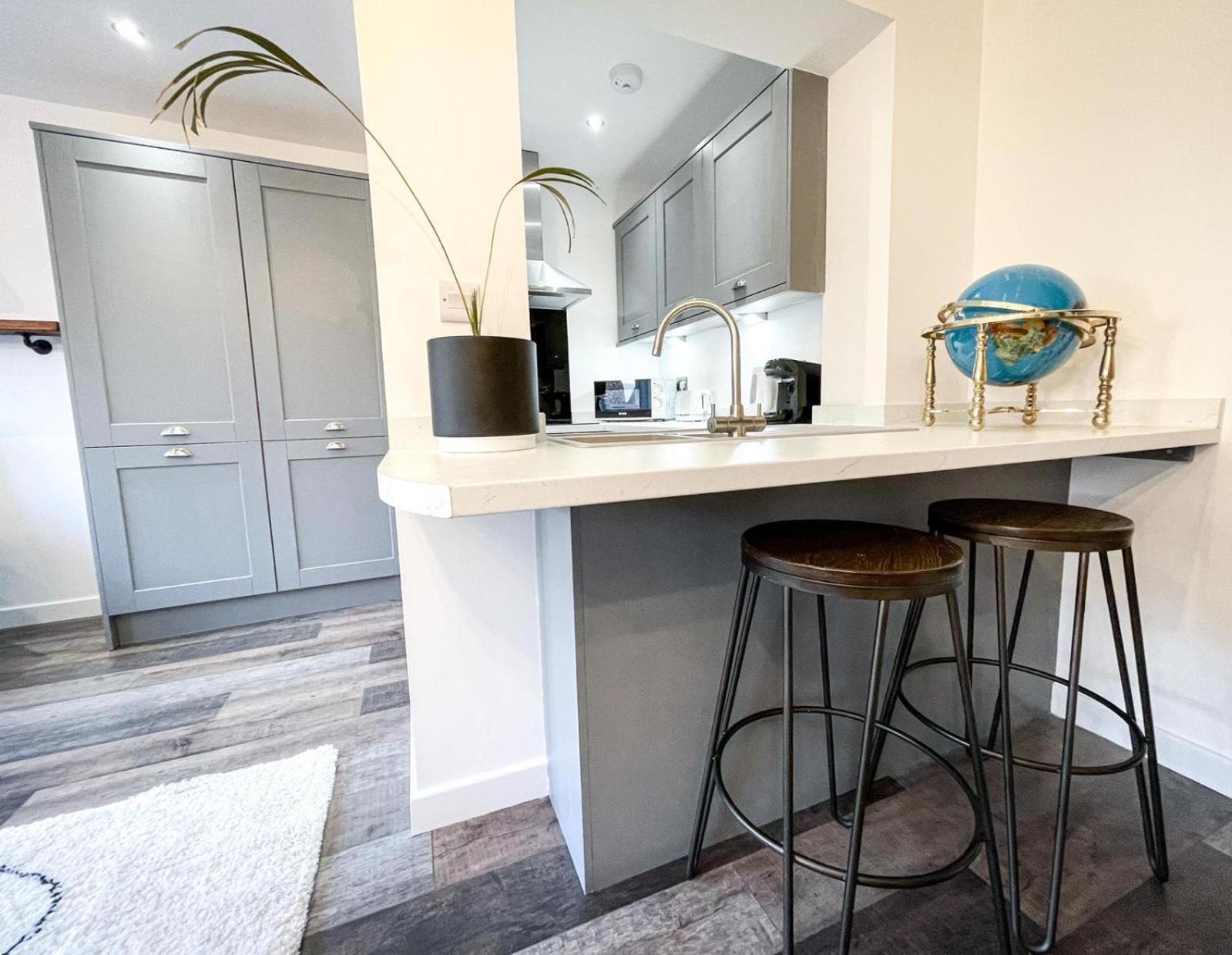 Juliet Beautiful 1 Bedroom, Central, Modern Space. ดาร์ลิงตัน ภายนอก รูปภาพ
